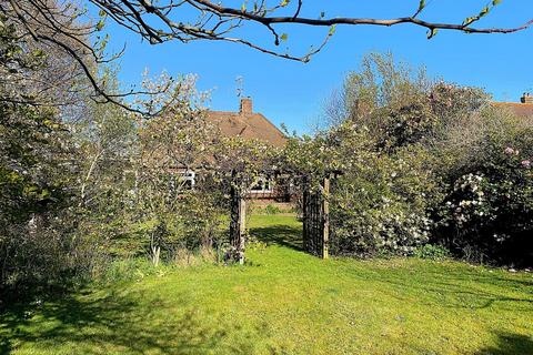 3 bedroom bungalow for sale, Southcourt Avenue, Bexhill-on-Sea