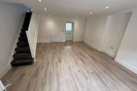 3 bedroom terraced house for sale, Glan Road, Aberdare CF44
