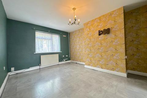 58 Birches Barn Road, Wolverhampton, WV3 7BN