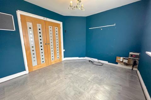 58 Birches Barn Road, Wolverhampton, WV3 7BN