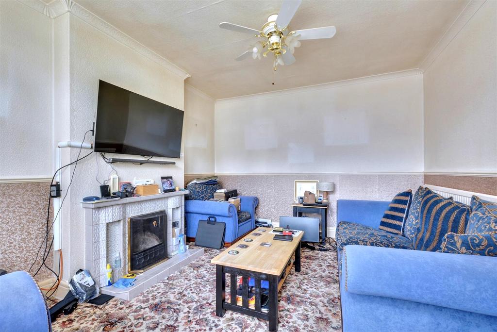 Lounge 1.jpeg