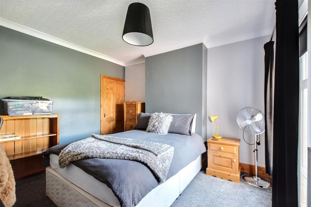 Bedroom 2 1.jpeg