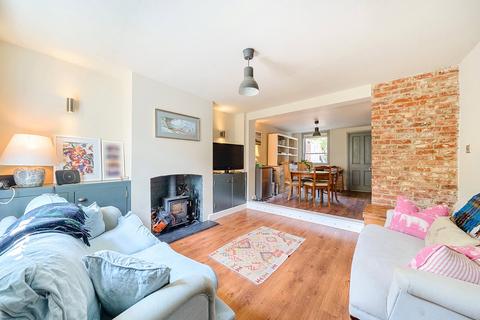undefined, Guildford Road, Farnham, GU9