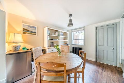 undefined, Guildford Road, Farnham, GU9