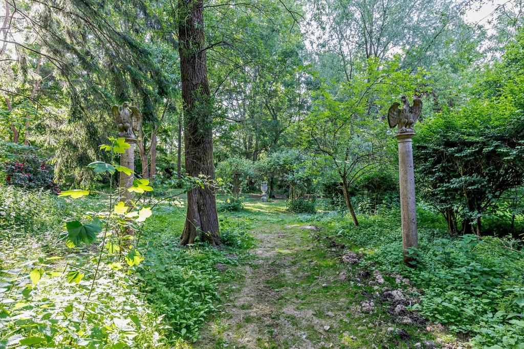 Land/Gardens