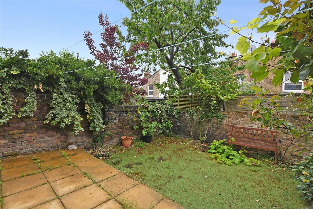 08-5c21 GCWT - GFF 121 Purves Road - Garden -Origin
