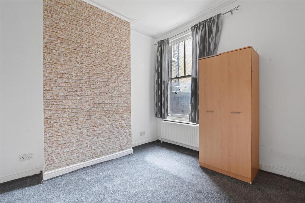 05-10cf GCWT - GFF 121 Purves Road - Bedroom 4 -Ori