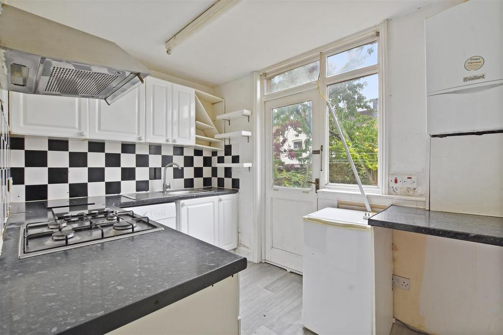 11-195c GCWT - GFF 121 Purves Road - Kitchen -Origi