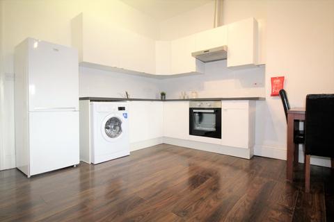 undefined, Flat 4, 30 Clarendon Road, LS2 9NZ