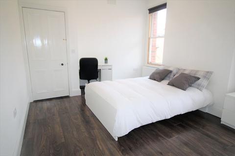 undefined, Flat 4, 30 Clarendon Road, LS2 9NZ