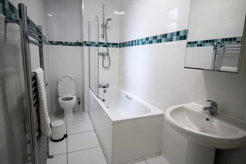 undefined, Flat 4, 30 Clarendon Road, LS2 9NZ