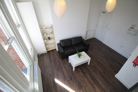 1 bedroom flat to rent, Flat 1, 30 Clarendon Road, LS2 9NZ