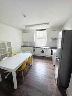 Top Flat, 3 Winstanley Terrace, LS6 1DS