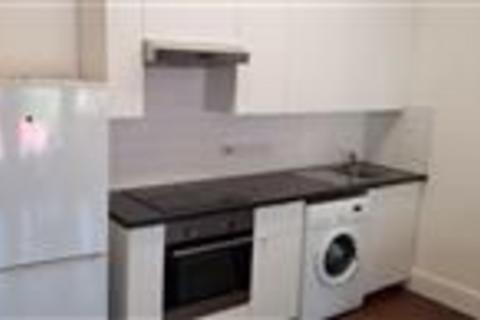 2 bedroom flat to rent, Ground Flat, 27 Kelso Road, LS2 9PR