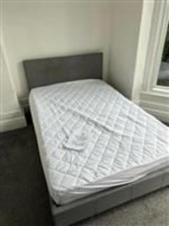 Studio to rent, Flat 1, 26 Kelso Road, LS2 9PR