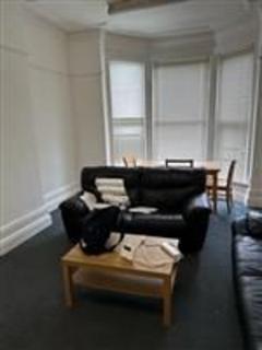 6 bedroom house to rent, 25 Kelso Road, LS2 9PR