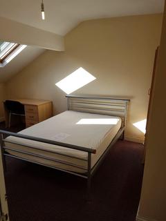 2 bedroom flat to rent, Flat 1, 25 Clarendon Place, LS2 9JY