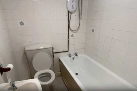 1 bedroom flat to rent, Flat 4, 24 Kelso Road, LS2 9PR