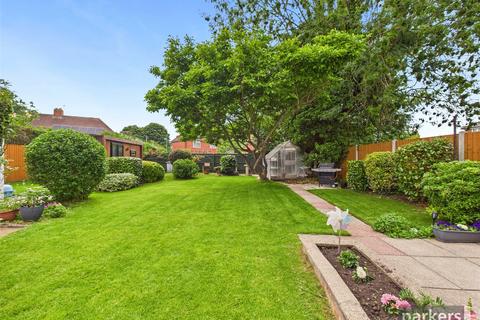 3 bedroom semi-detached house for sale, Ambrook Road, Berkshire RG2