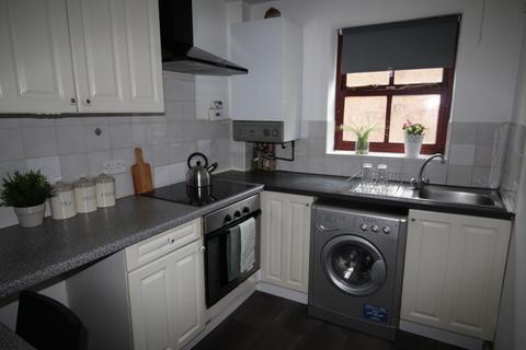 1 bedroom flat to rent, 158A Woodsley Road , Flat 1, LS2 9LZ