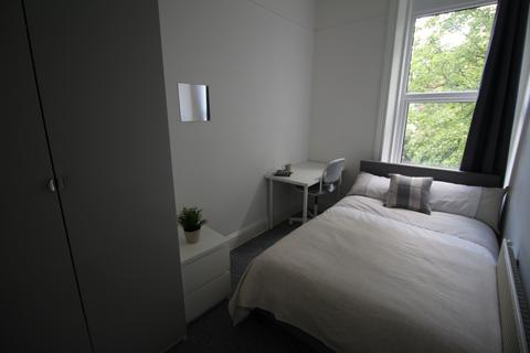2 bedroom flat to rent, Flat 5, 158 Woodsley Road, LS2 9LZ