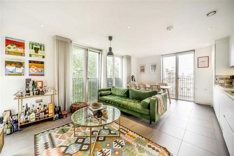 2 bedroom flat for sale, Cambridge Heath Road, London E2