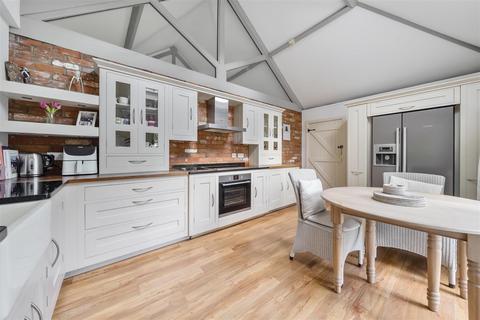 Long Barn Bilsham Lane, Yapton, Arundel, BN18 0JX