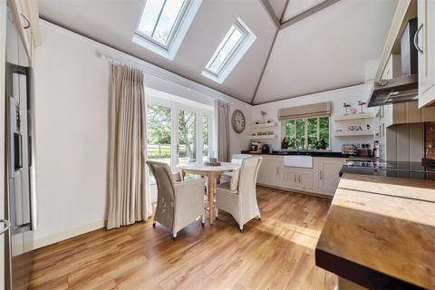 Long Barn Bilsham Lane, Yapton, Arundel, BN18 0JX