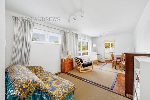 1 bedroom flat for sale, Frobisher Court, Cleveland Road, Ealing, W13
