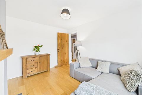 12 Cattle End, Silverstone, Towcester, NN12 8UX