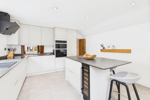 12 Cattle End, Silverstone, Towcester, NN12 8UX