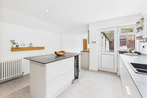 12 Cattle End, Silverstone, Towcester, NN12 8UX