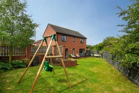20 Glen Drive, Dinnington, Newcastle Upon Tyne, NE13 7FE