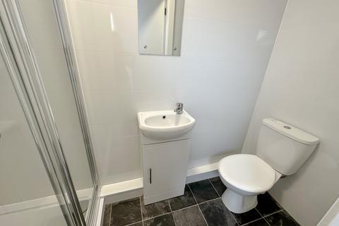 1 bedroom in a house share to rent, Wrenbury Street, L7 2PU,
