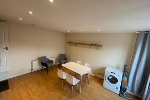 undefined, Norman Mount, Kirkstall, Leeds, LS5 3JQ