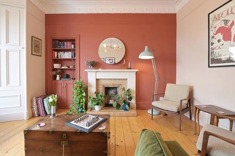 18 Ryehill Grove, Edinburgh, EH6 8ET