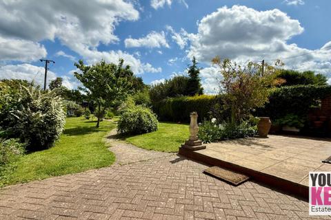 3 bedroom semi-detached house for sale, Canterbury Road, Etchinghill, Folkestone, Kent CT18 8BS
