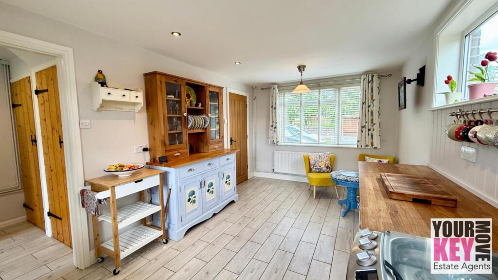 Estate agents in Folkestone - Your Key Move. Free