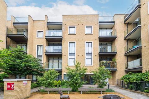 Frazer Nash Close, Isleworth TW7