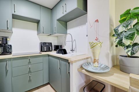 1 bedroom apartment for sale, Fentiman Way, Hornchurch, RM11
