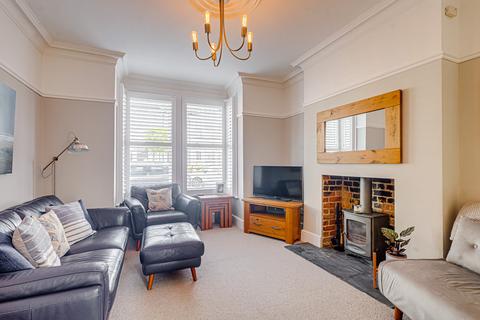 11 Alexandra Road, Leigh-on-sea, SS9 1QD