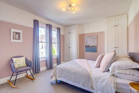 11 Alexandra Road, Leigh-on-sea, SS9 1QD