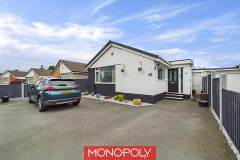 2 bedroom bungalow for sale, Ashly Court, St. Asaph LL17