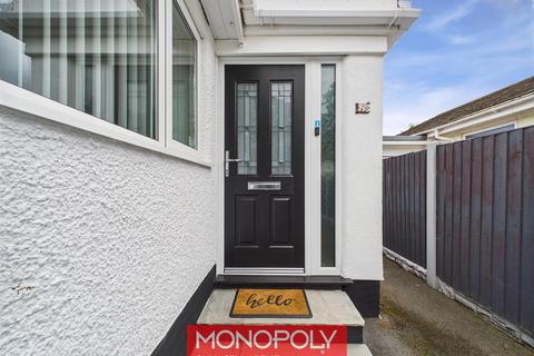2 bedroom bungalow for sale, Ashly Court, St. Asaph LL17