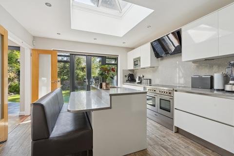 24 Murray Crescent, Pinner, HA5 3QE