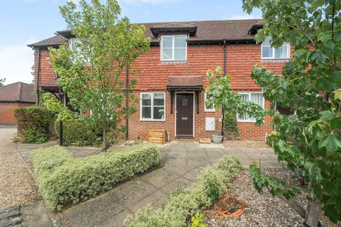 17 Barncroft, Farnham, GU9 8RU