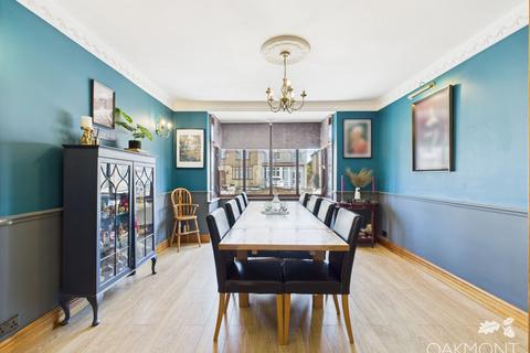 92 Upper Rainham Road, Hornchurch, RM12 4BZ