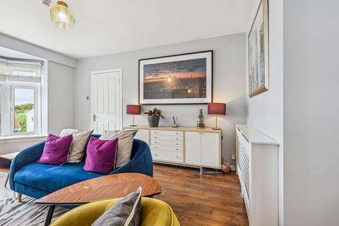 5 Crosslees Drive, Thornliebank, Glasgow, G46 7DY