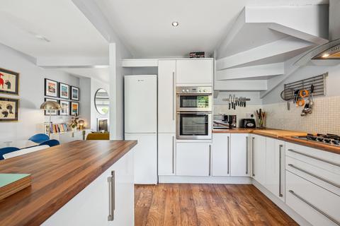 5 Crosslees Drive, Thornliebank, Glasgow, G46 7DY