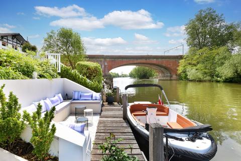 undefined, River Road, Taplow, Buckinghamshire, SL6